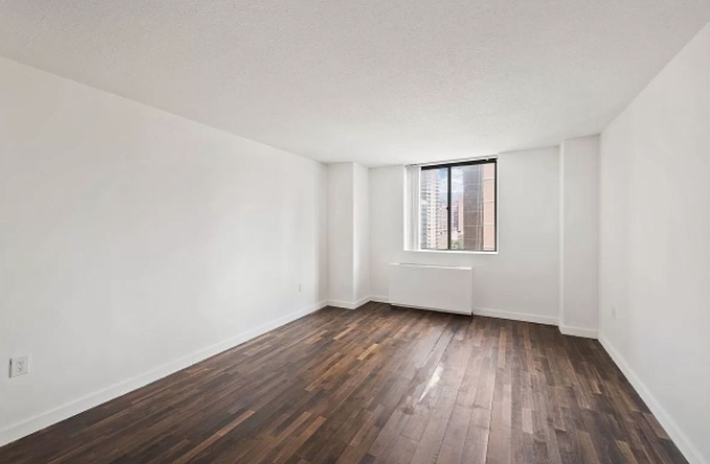 184 Lexington Avenue - Photo 4