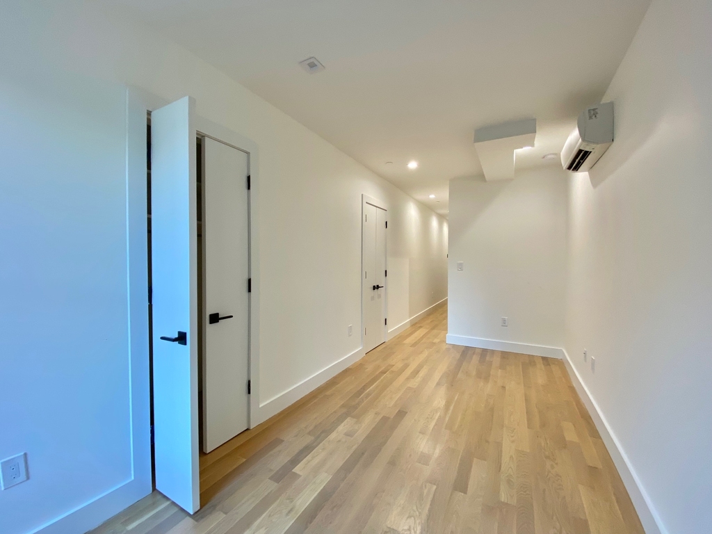 732 St Marks Avenue - Photo 3