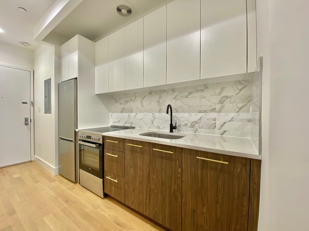 732 St Marks Avenue - Photo 0