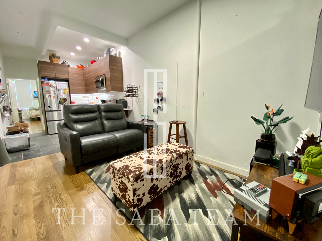 209 24th Street - Photo 1