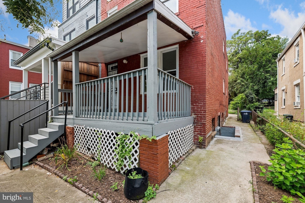 2710 Sherman Avenue Nw - Photo 1