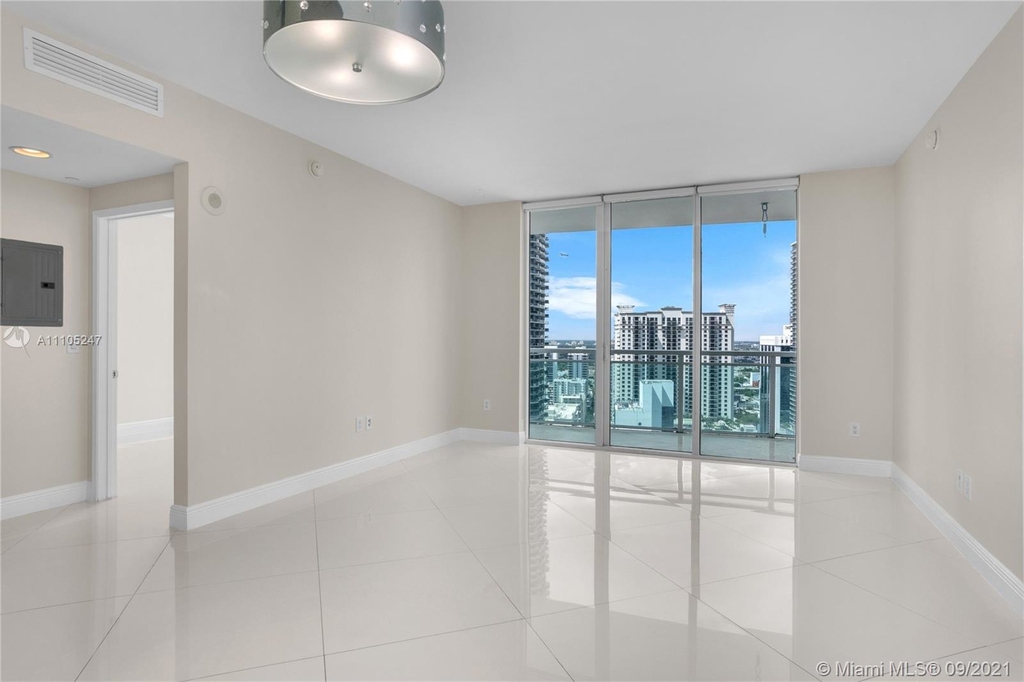 951 Brickell Ave - Photo 14