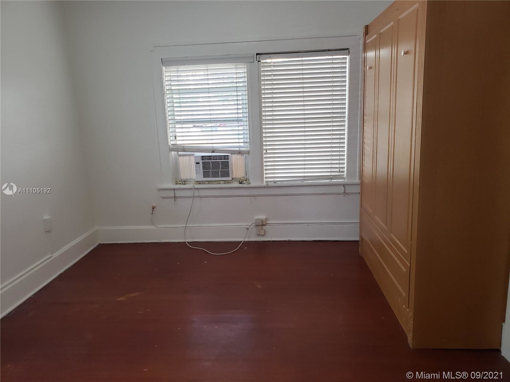 124 Mendoza Av - Photo 3