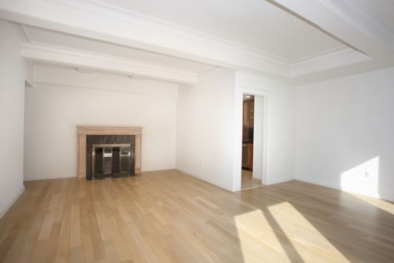 101 West 55th Street - Photo 2