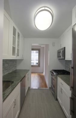 101 West 55th Street - Photo 1