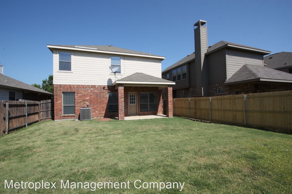 12164 Walden Wood Dr. - Photo 18