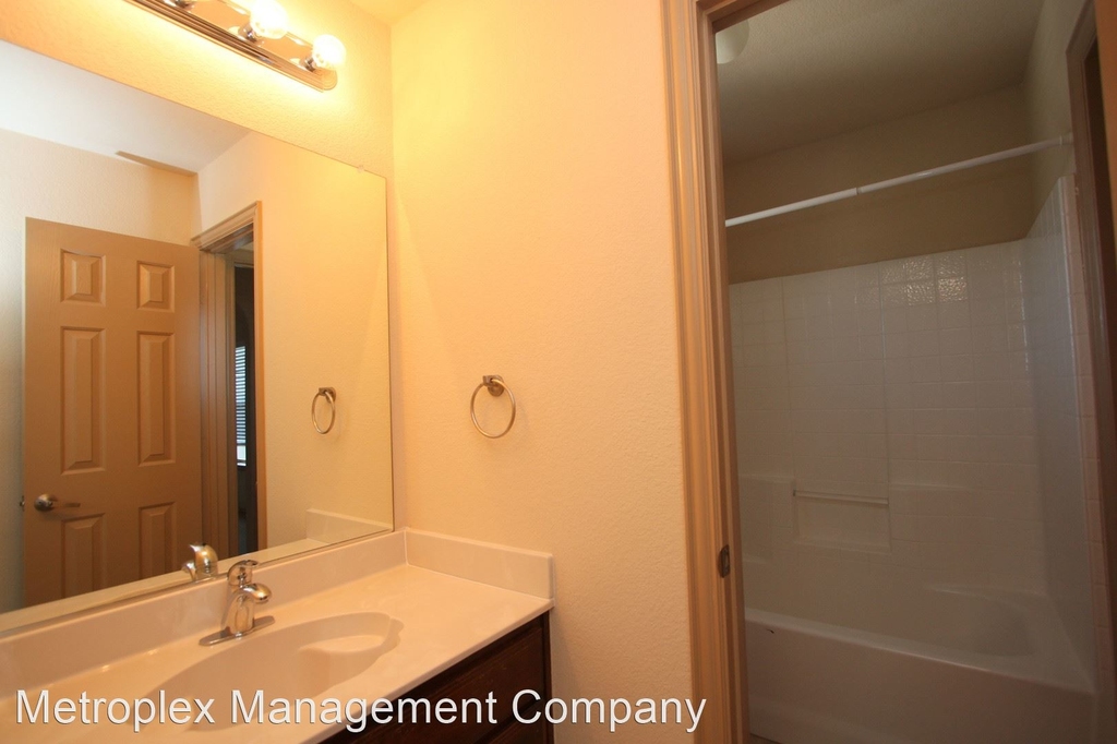 12164 Walden Wood Dr. - Photo 15