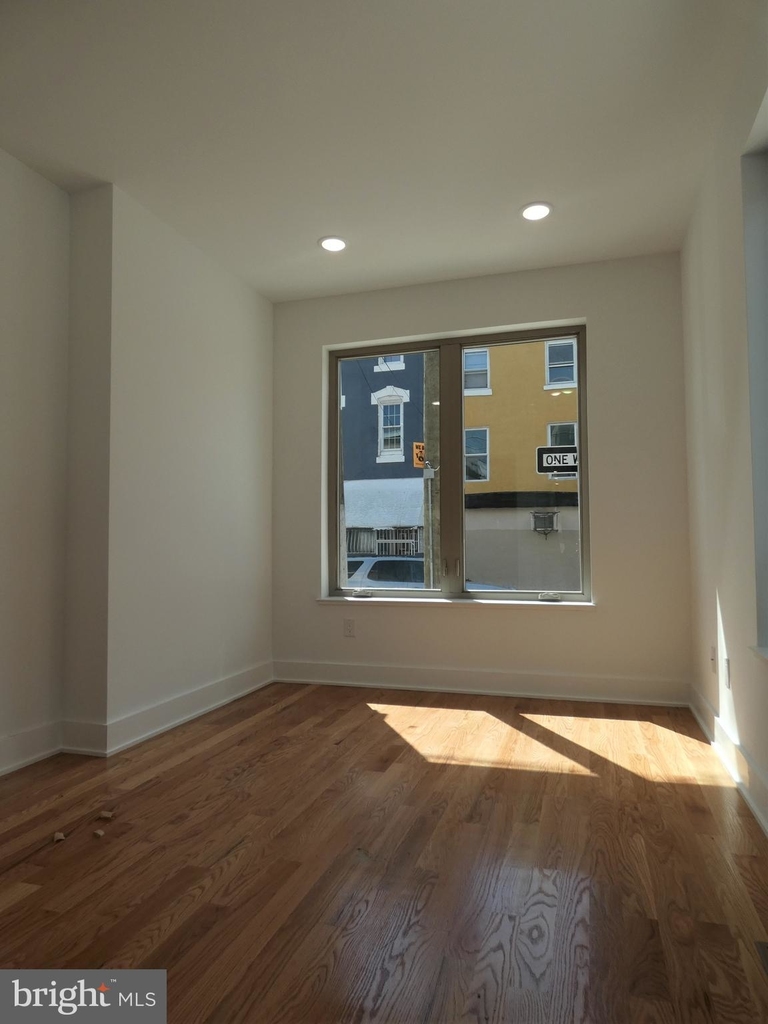 449 W Norris Street - Photo 10