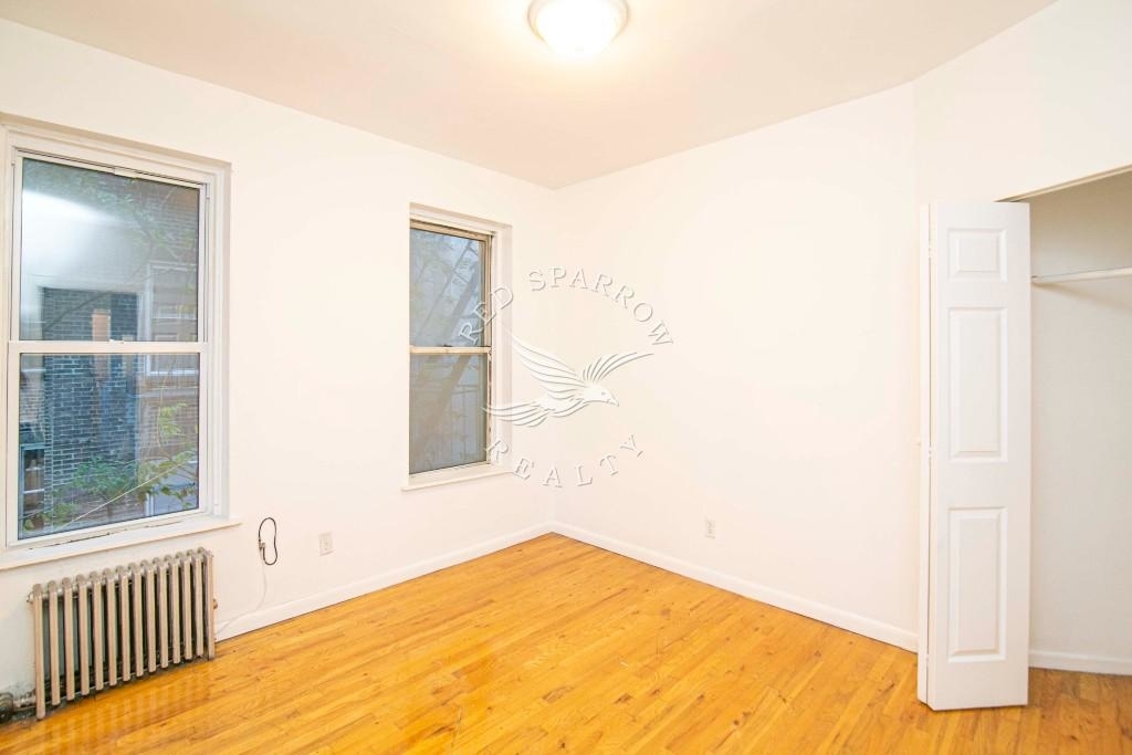 452 West 36th Street - Photo 3