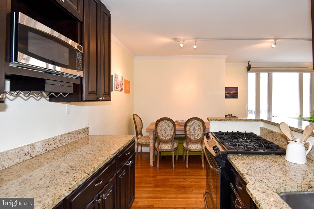 2400 41st Street Nw - Photo 11