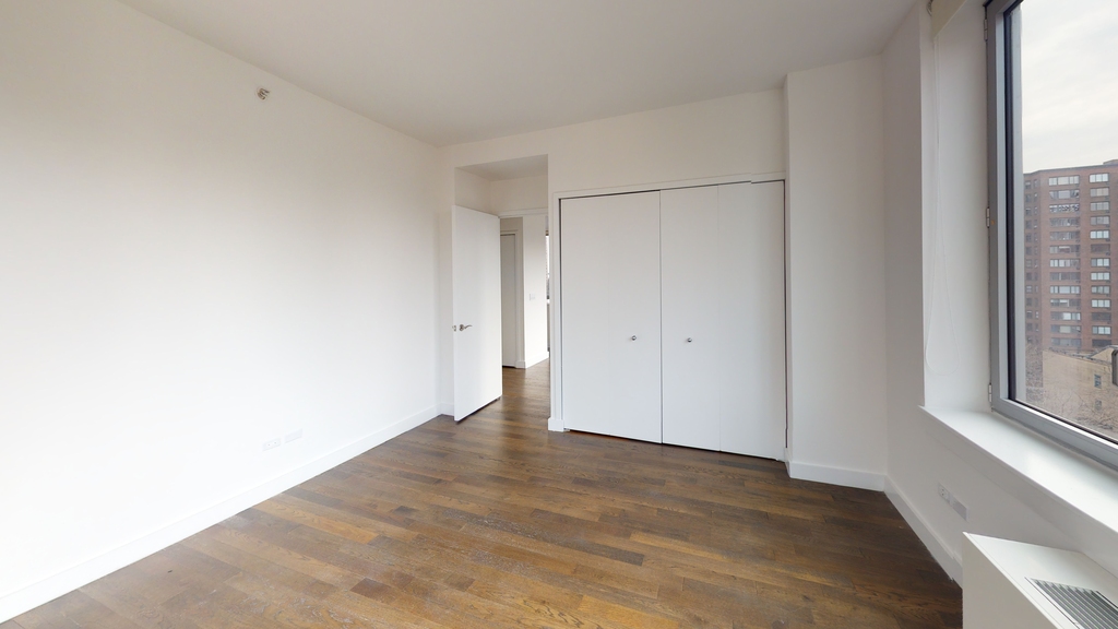 801 Amsterdam Avenue - Photo 6