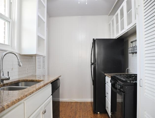 6339 Richmond Avenue - Photo 9