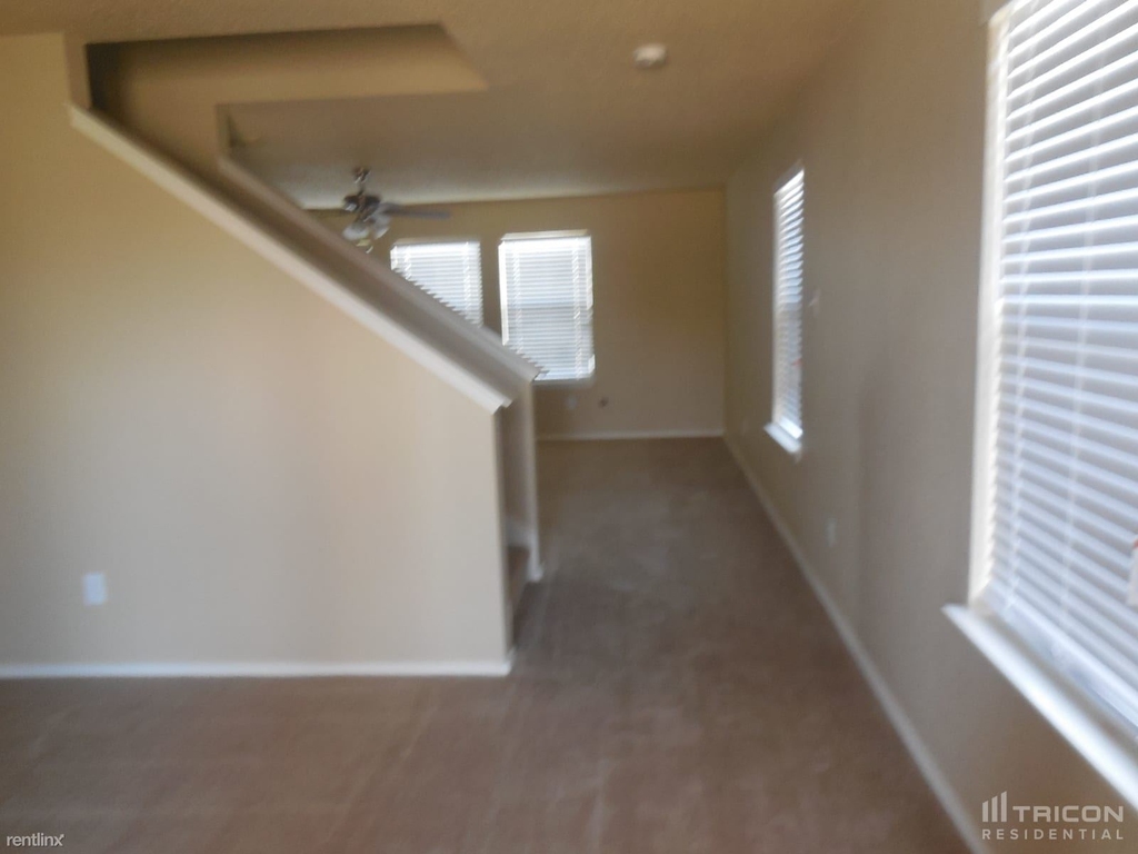 1124 Mustang Ridge Drive - Photo 8