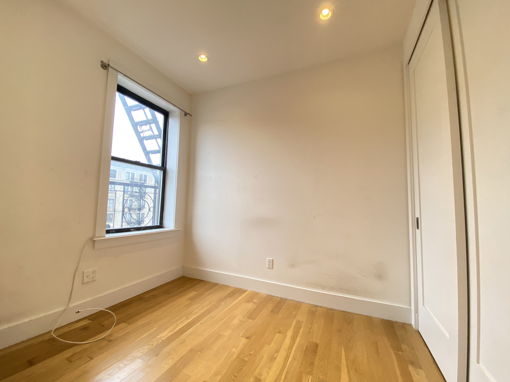 600 West 136th Street - Photo 11