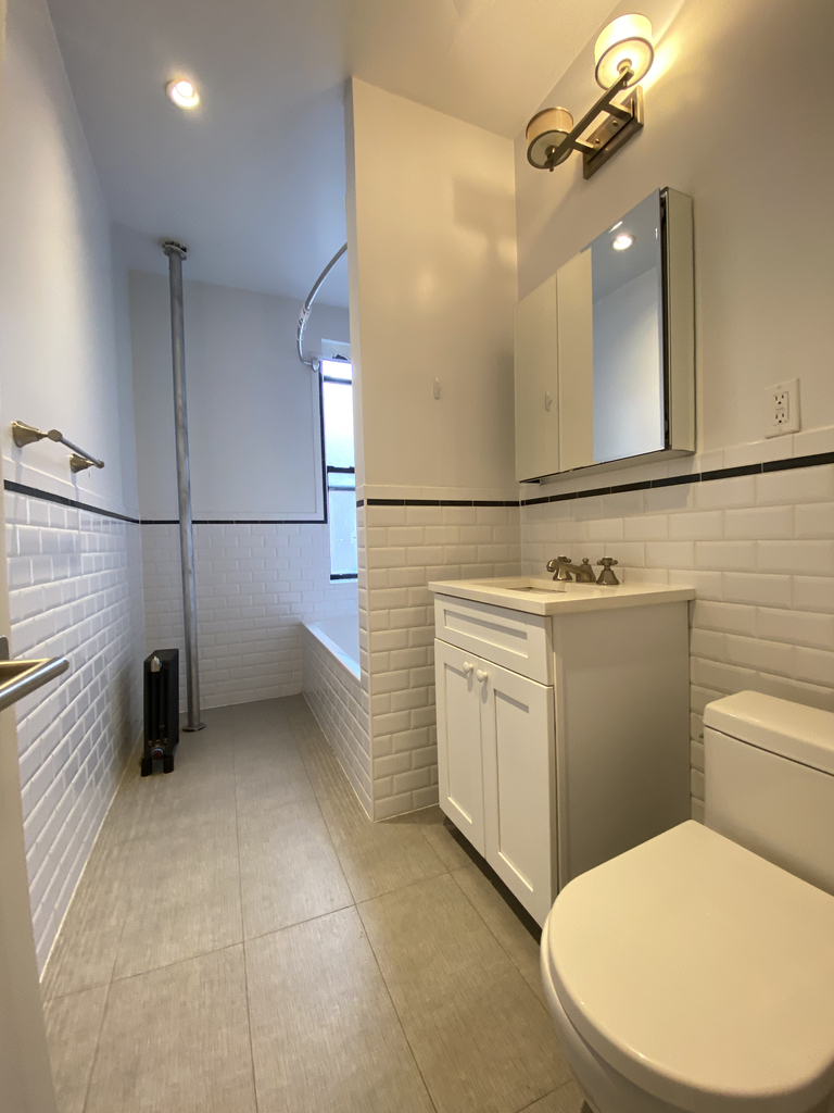 600 West 136th Street - Photo 4