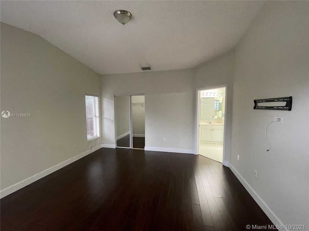 11329 Nw 59th Ter - Photo 15