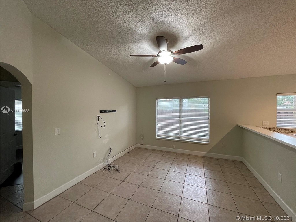 11329 Nw 59th Ter - Photo 26