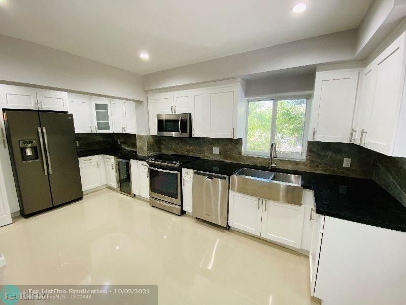 12885 Griffing Blvd - Photo 0