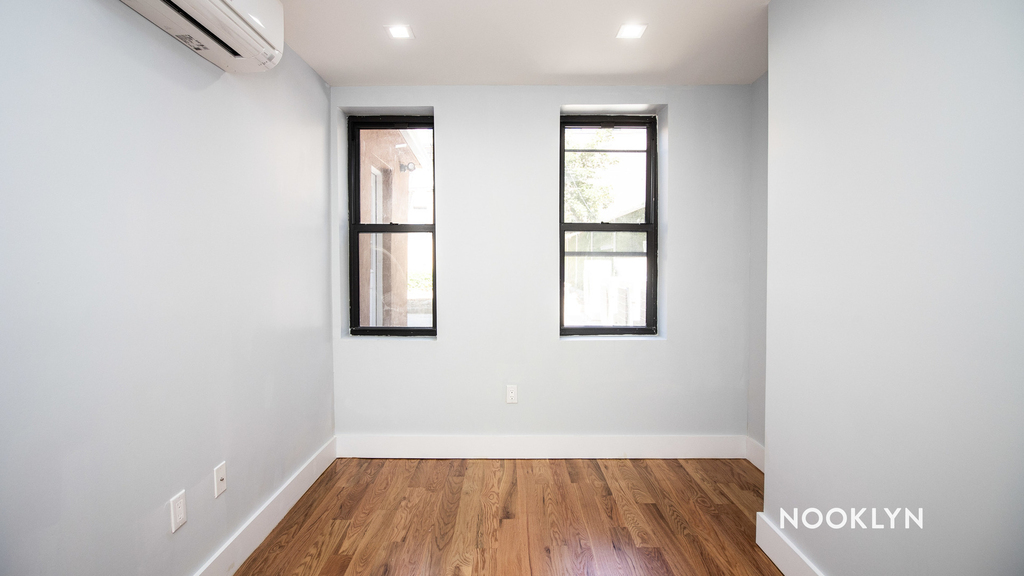 225 Halsey Street - Photo 14