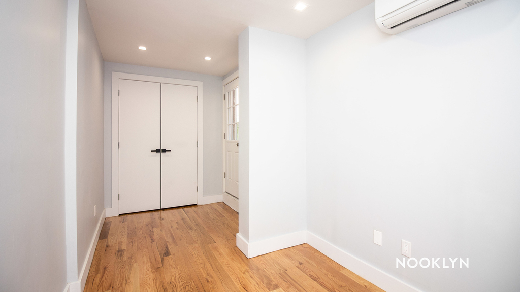 225 Halsey Street - Photo 6