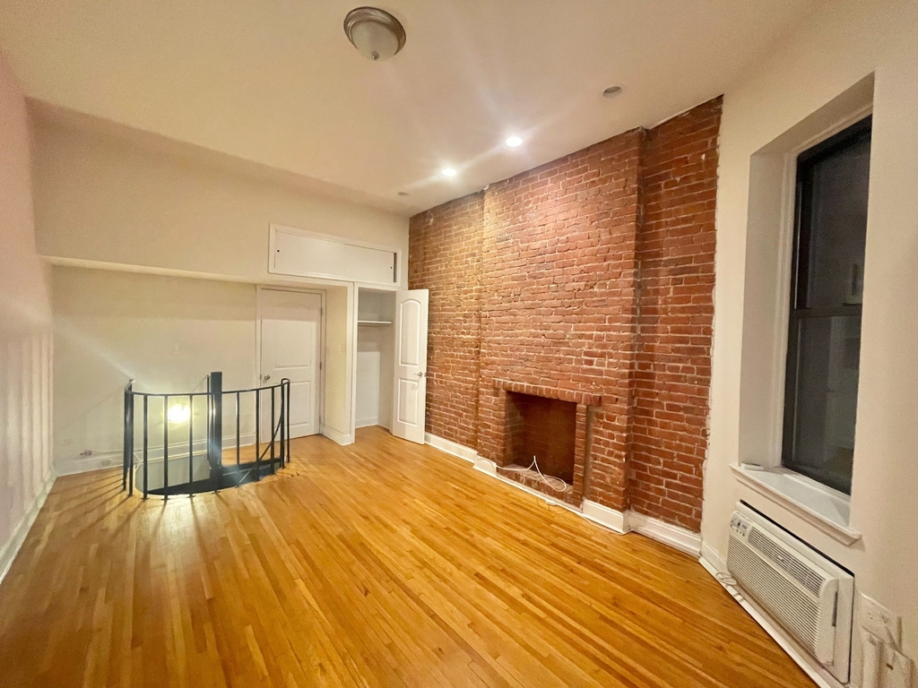 536 East 89th Street - Photo 2