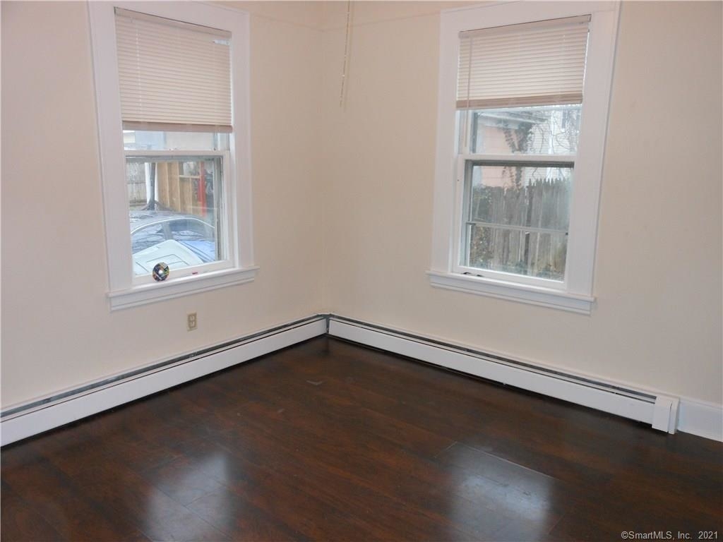 100 Kent Avenue - Photo 12