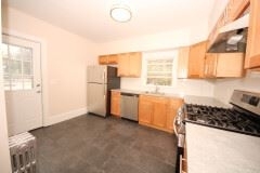 93 Cushing St # 2 - Photo 5