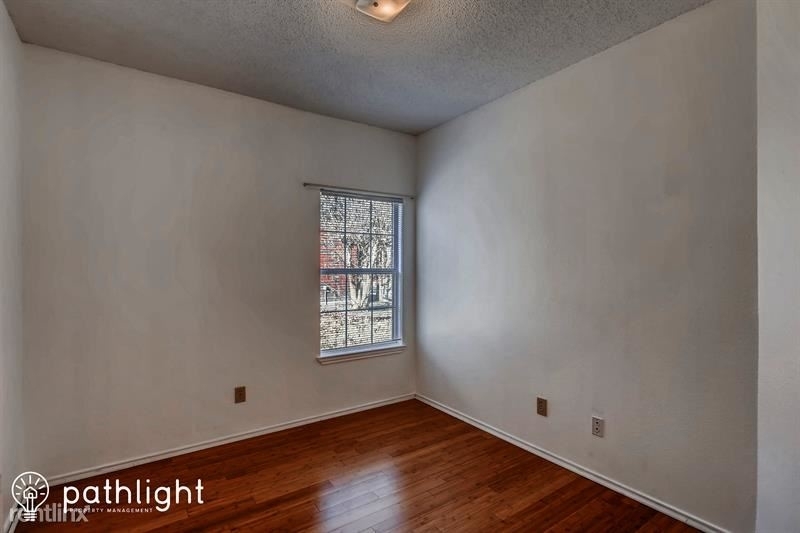 1408 Blackburn Lane - Photo 11