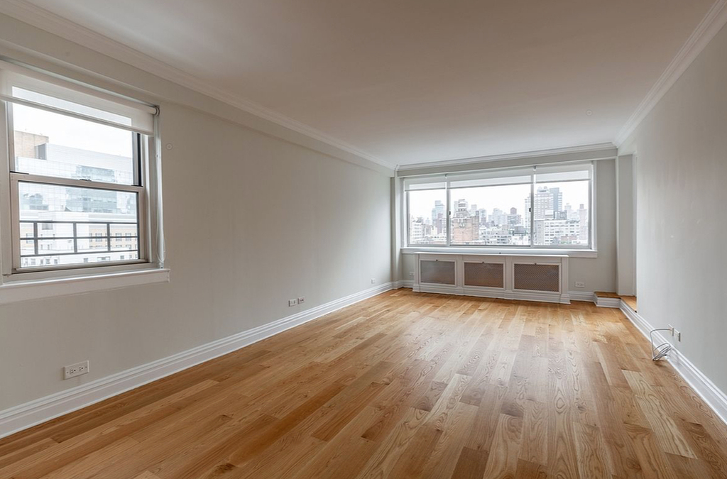 360 East 65th Street - Photo 7