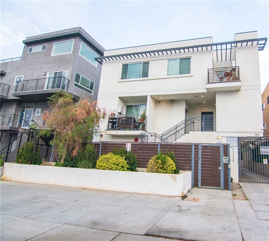 1183 Crenshaw Boulevard - Photo 5