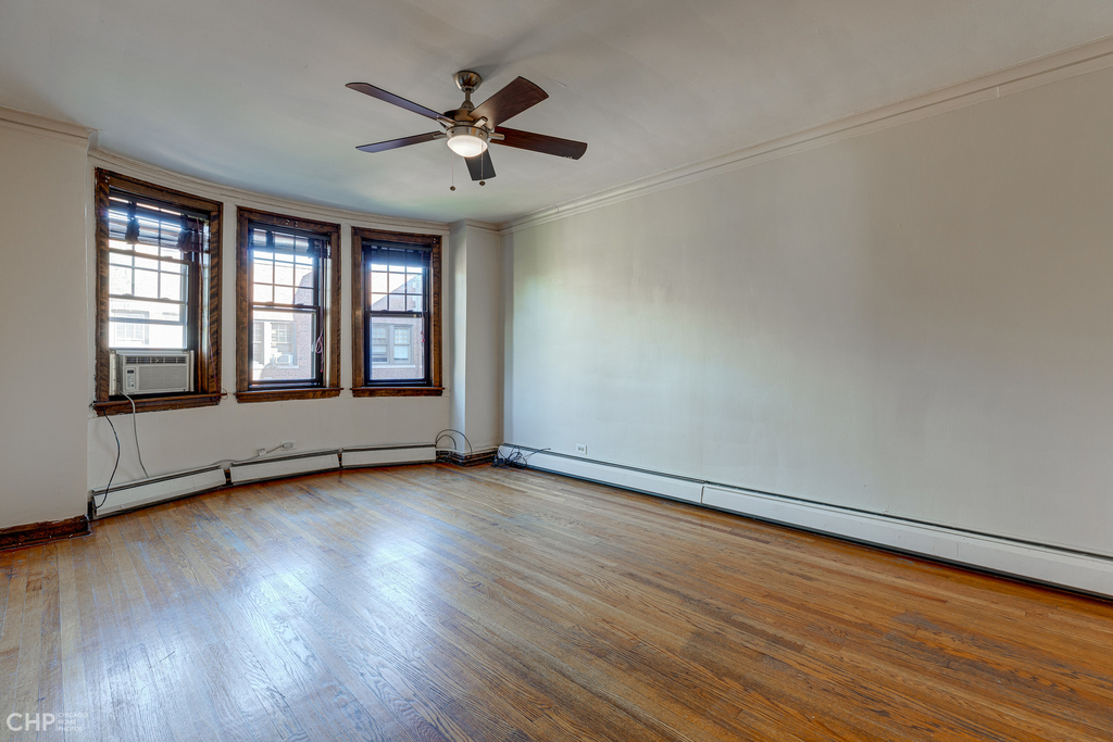 4515 North Wolcott Avenue - Photo 1