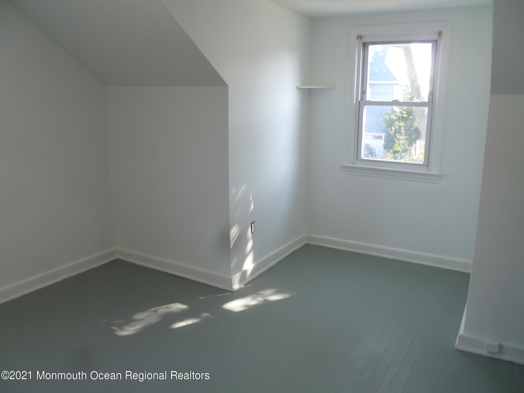 202 12th Avenue - Photo 10