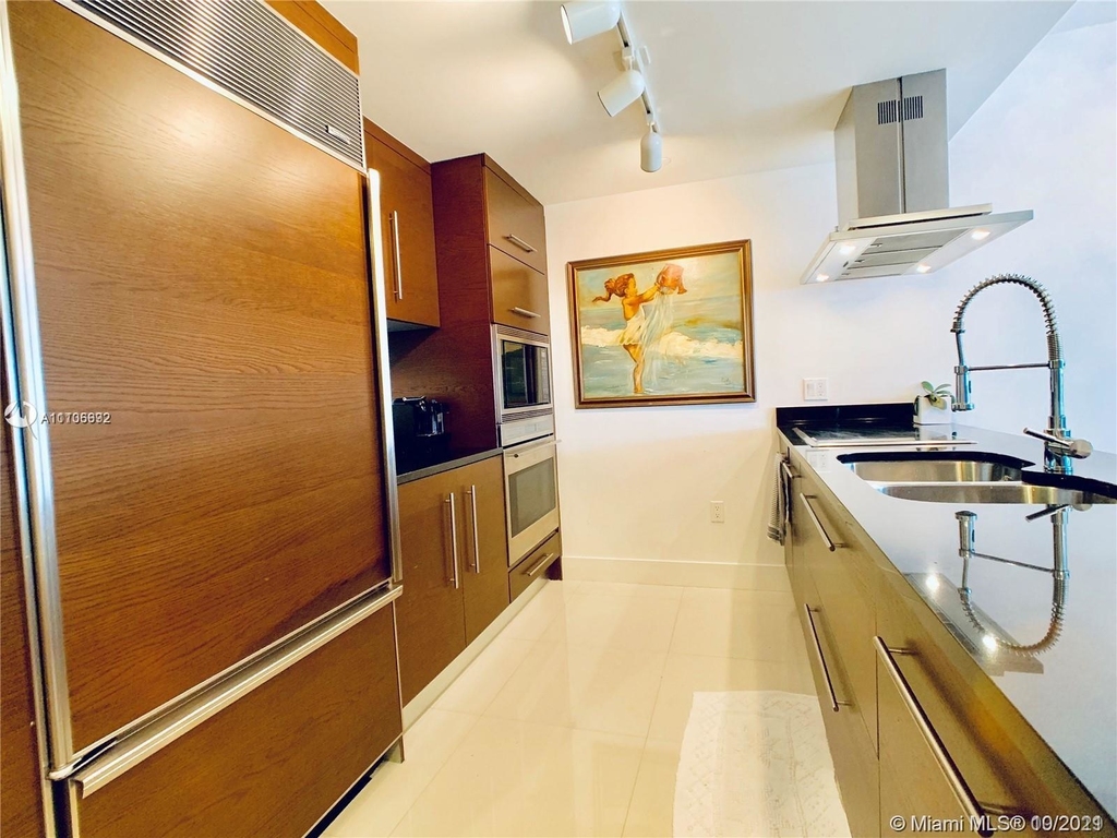 495 Brickell Ave - Photo 2