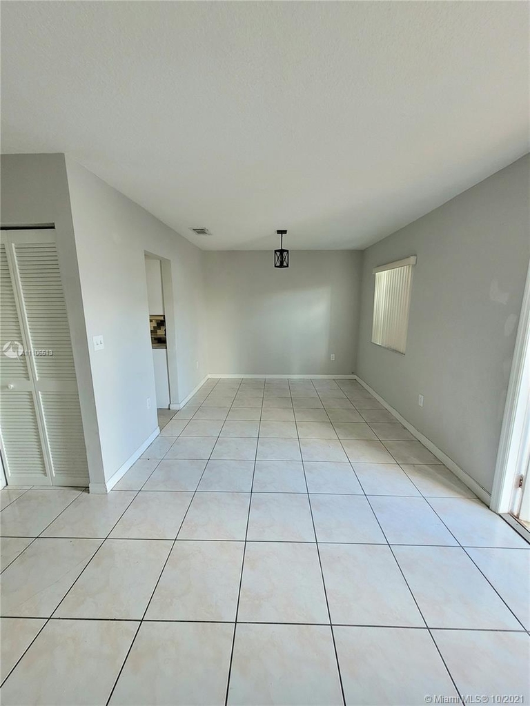 16286 Sw 97th Ter - Photo 2
