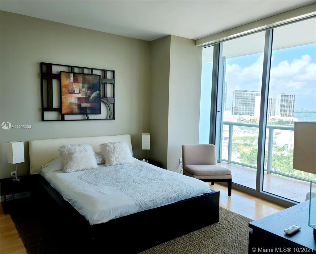 888 Biscayne Blvd - Photo 10