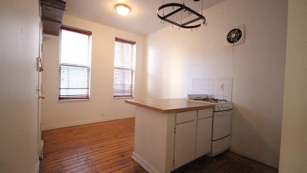 154 North 8th Street - Photo 0