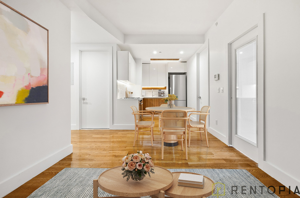 810 Flushing Avenue - Photo 3
