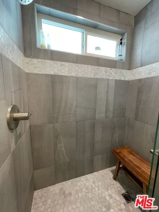 1051 S Sherbourne Dr - Photo 7