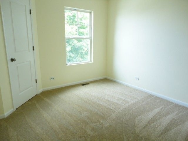 490 Grosvenor Lane - Photo 12