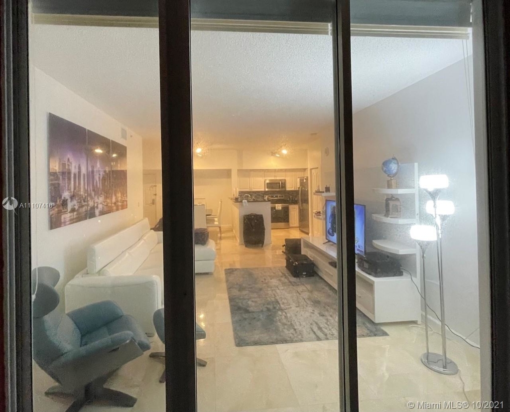 1155 Brickell Bay Dr - Photo 2