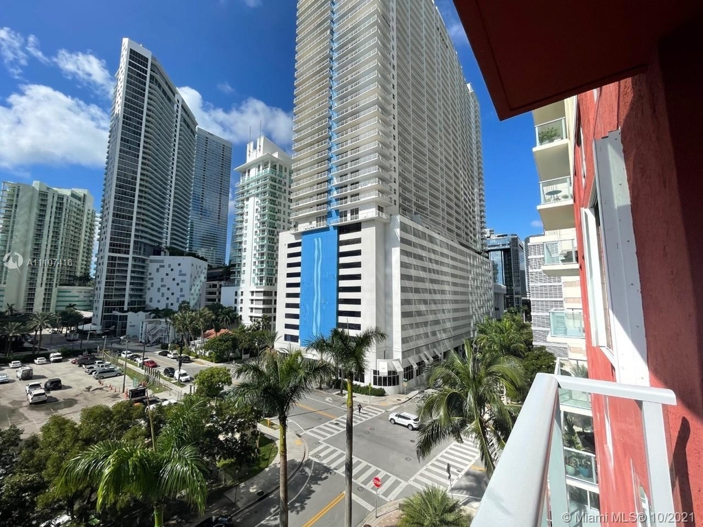 1155 Brickell Bay Dr - Photo 3