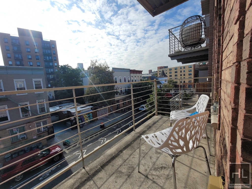 105 Troutman Street - Photo 7