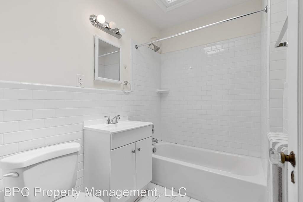 1710 37th St. Nw - Photo 18