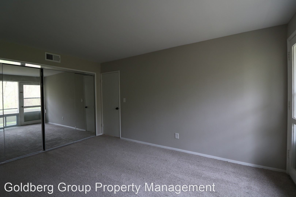 7545 Spring Lake Drive #b1 - Photo 12