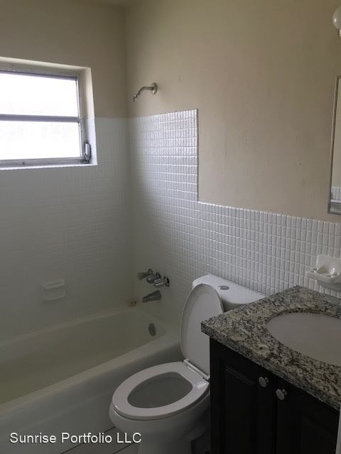 5960 Nw 16th Pl - Photo 2