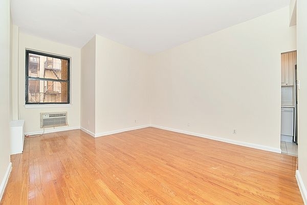 306 East 91st Street - Photo 4