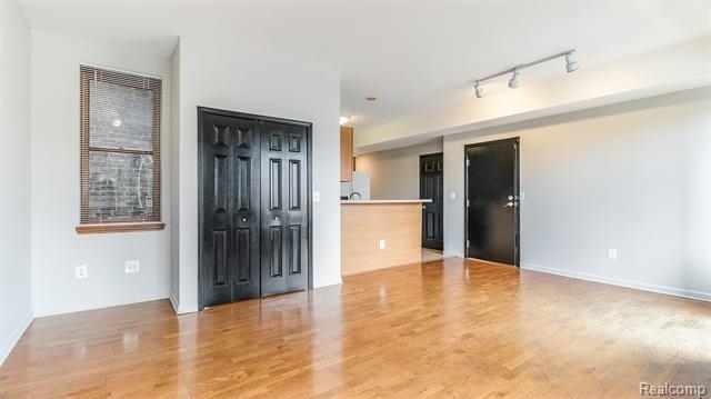 122 W Willis Street - Photo 6