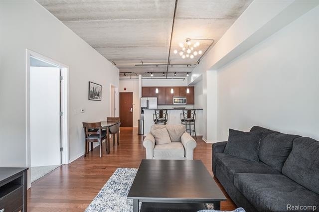 3670 Woodward Ave # 19/303 - Photo 4