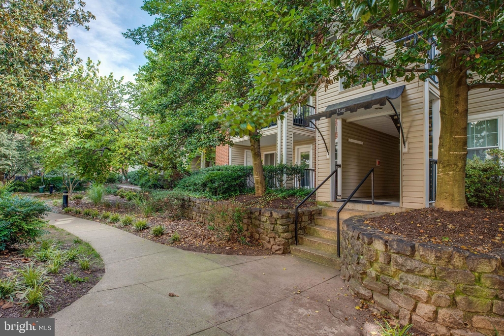 3308 Wyndham Circle - Photo 22