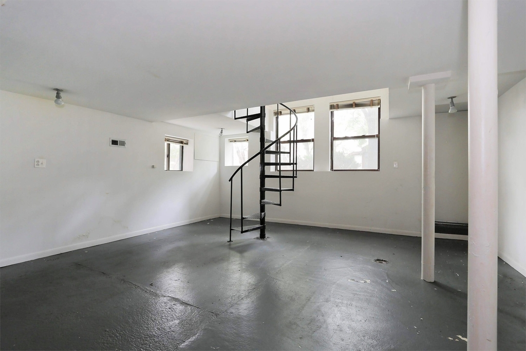 814 West 19th Street - Photo 6